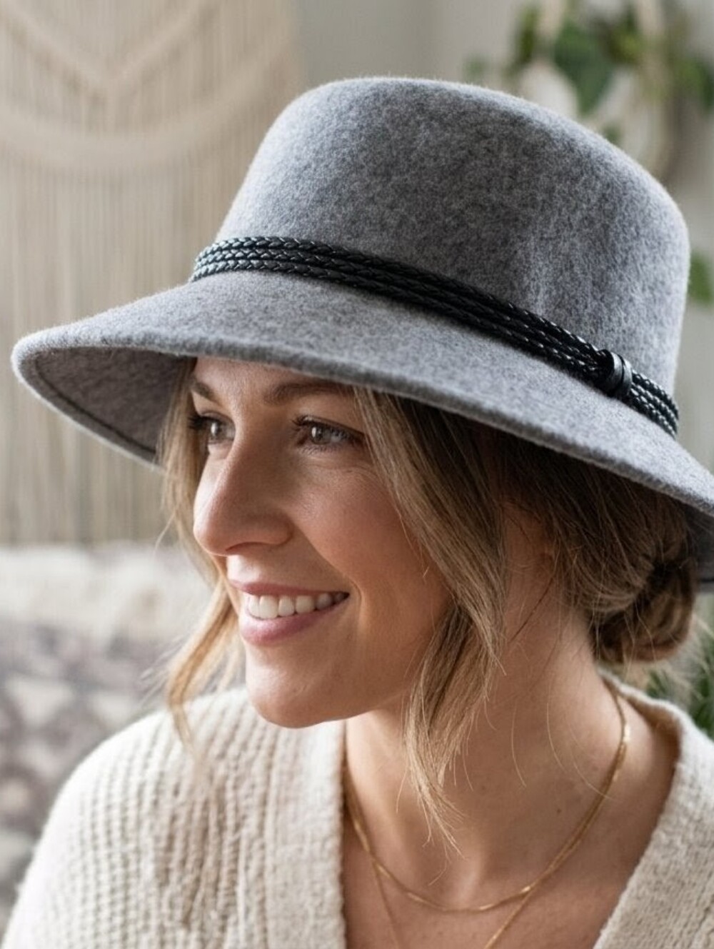 Nine West Gray 100% Wool Cloche Bucket Hat - Like New